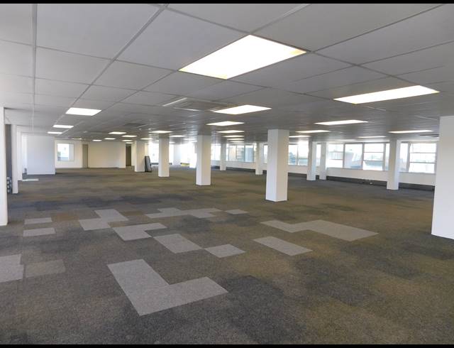 1,179M² OFFICE TO LET IN BLACKHEATH